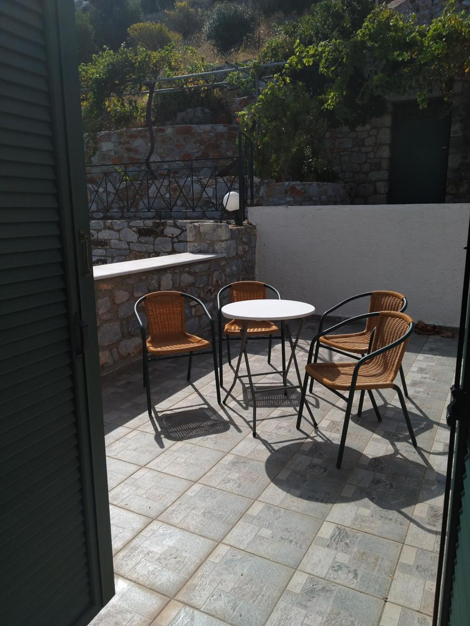 Aparthotel Vatoulia House Néon Oítilon Zewnętrze zdjęcie