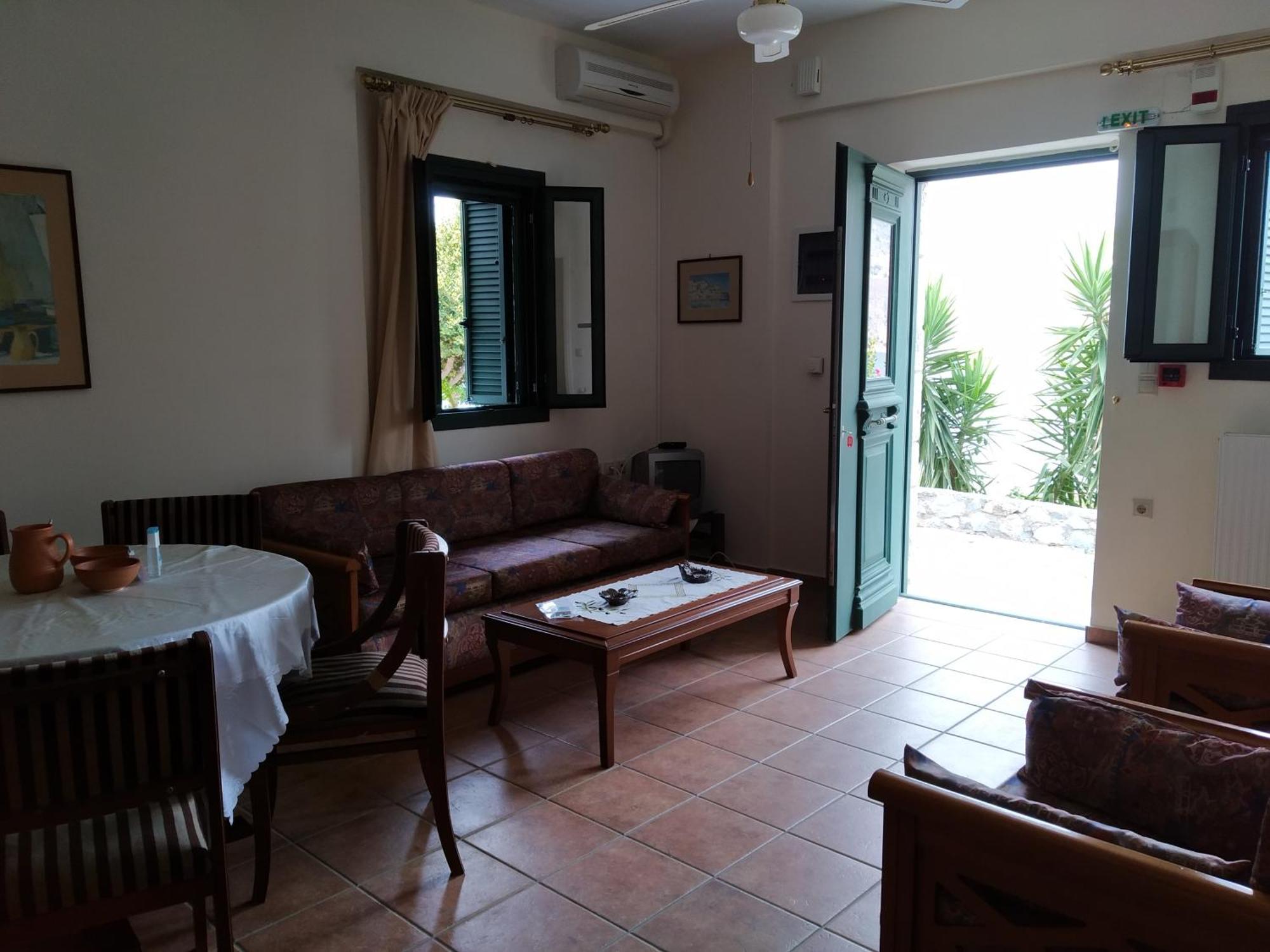 Aparthotel Vatoulia House Néon Oítilon Zewnętrze zdjęcie