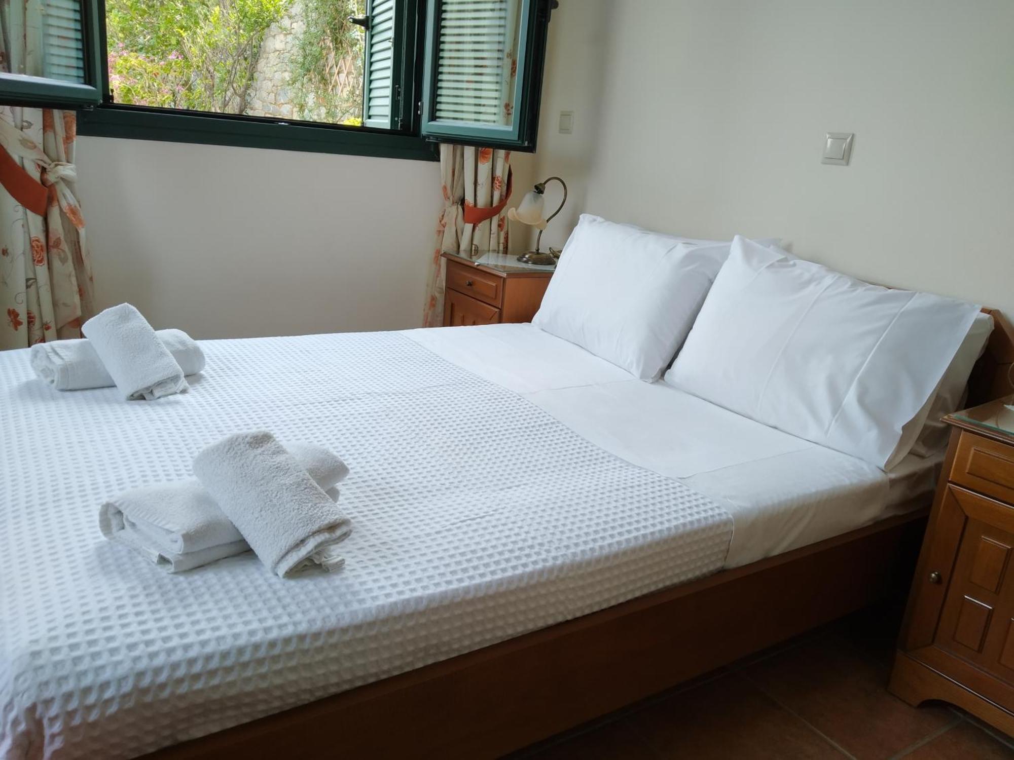Aparthotel Vatoulia House Néon Oítilon Zewnętrze zdjęcie