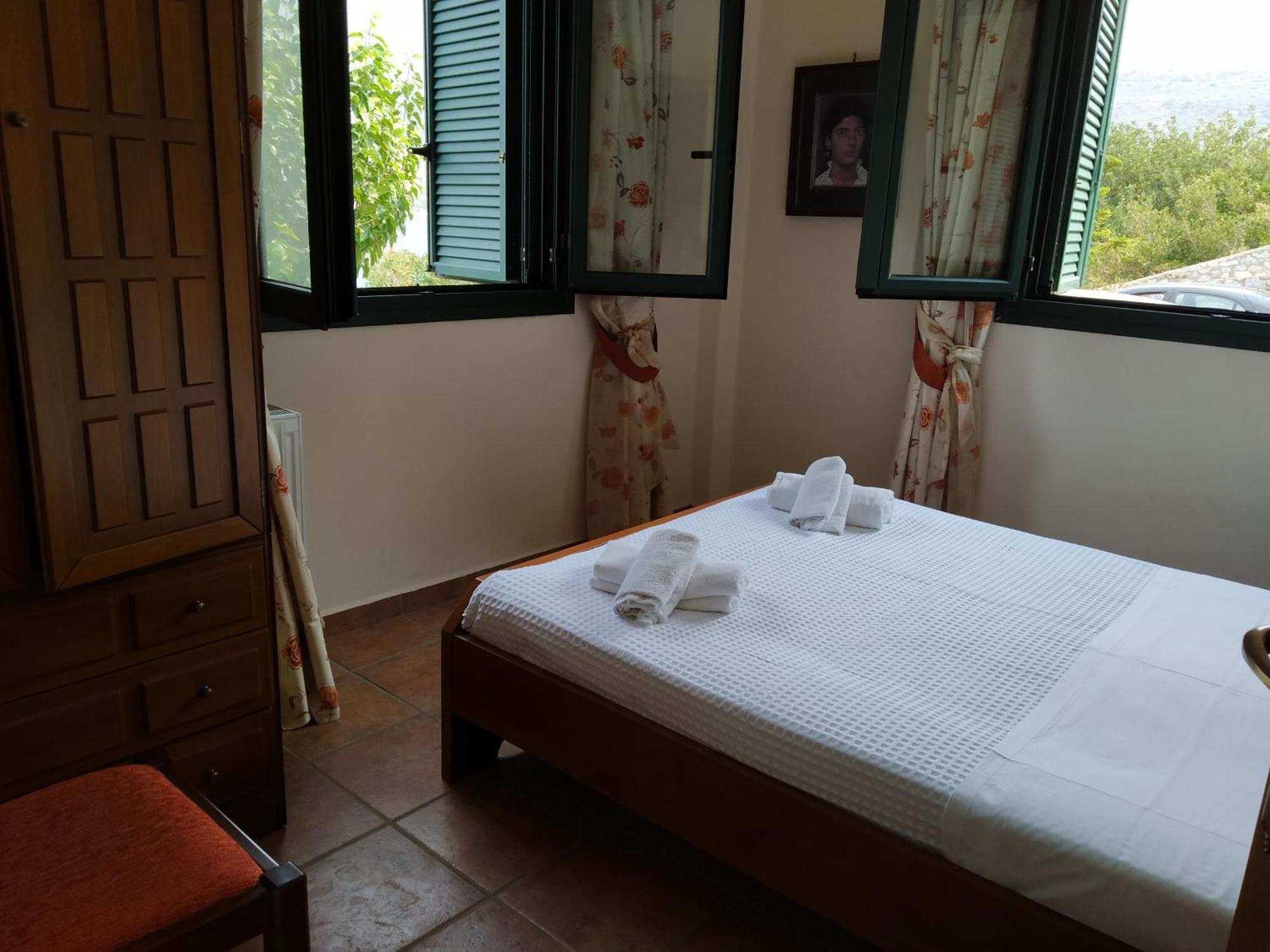 Aparthotel Vatoulia House Néon Oítilon Zewnętrze zdjęcie